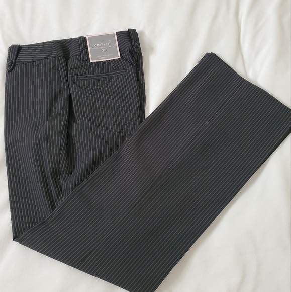 Ann Taylor Pants - Ann Taylor Curvy Fit Boot Leg Wide Leg Dress Pants Size 0P